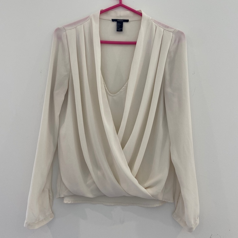 Flowey Forever 21 blouse in white crisscross front